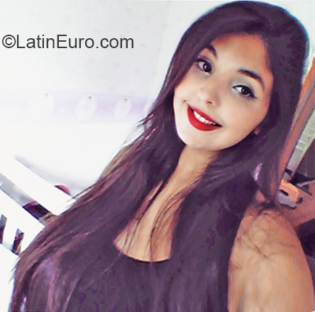 Date this hard body Brazil girl Nayara from Sao Paulo BR10950