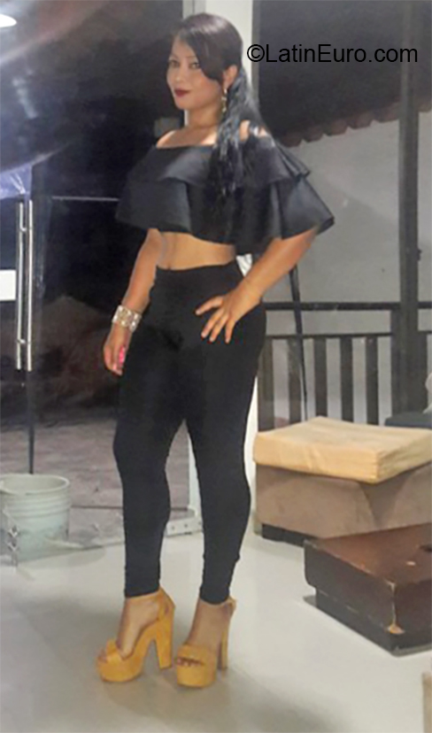 Date this cute Colombia girl Yuni from Riosucio CO26242