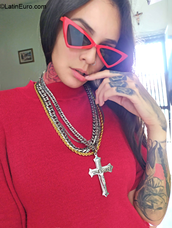 Date this lovely Venezuela girl Amber from Carcas VE2768