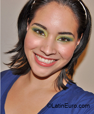 Date this charming Colombia girl Paulina from Barranquilla CO27547
