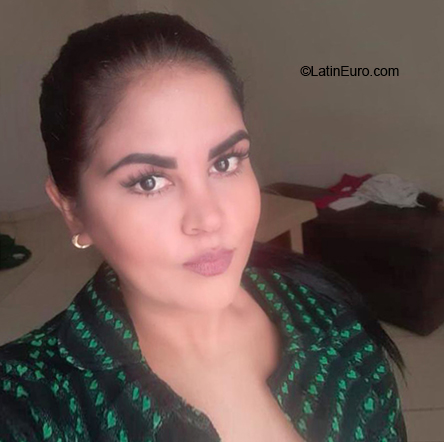 Date this lovely Colombia girl Maoly from Bogota CO26273