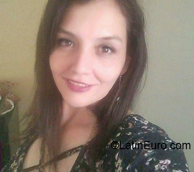 Date this good-looking Colombia girl Maria Fernanda from Bogota CO26298