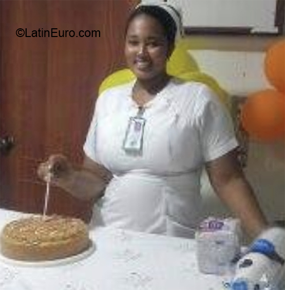 Date this voluptuous Colombia girl Katty from Barranquilla CO26305