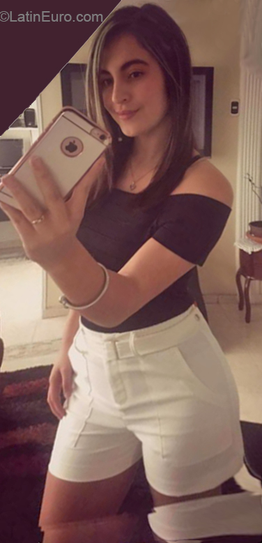 Date this hot Colombia girl Andrea Camilla from Bogota CO26326