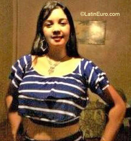 Date this sultry Venezuela girl Mary from Trujillo VE2816