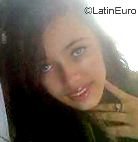 Date this athletic Dominican Republic girl Marina from Pereira DO36715
