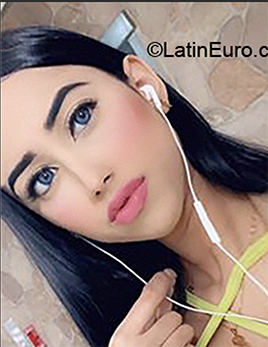 Date this nice looking Venezuela girl Sofi from Cumana VE2818