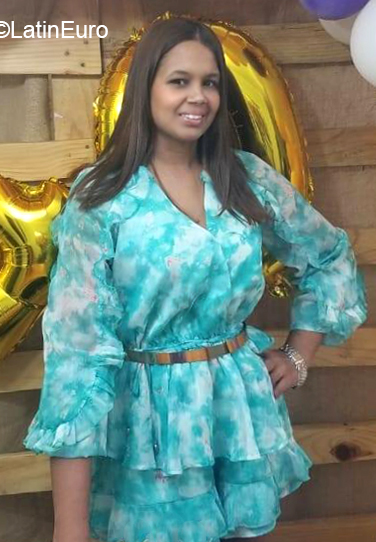 Date this funny Dominican Republic girl Ayalis from Santo Domingo DO36745