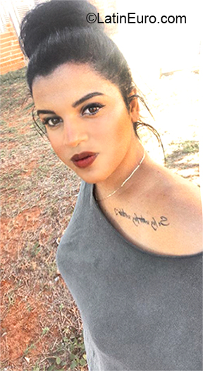 Date this georgeous Brazil girl Yasmin from Santo Expedito BR10969