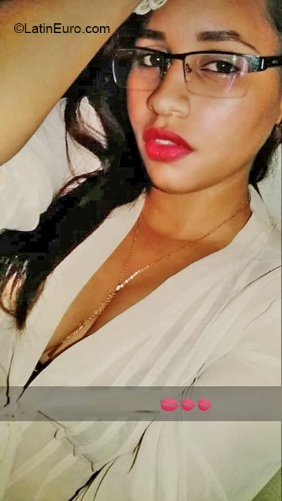 Date this athletic Dominican Republic girl Solangel from Puerto Plata DO36773