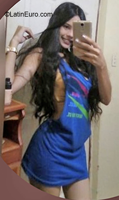 Date this exotic Venezuela girl Michelle from Maracaibo VE2827