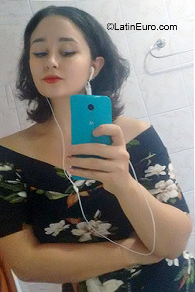 Date this pretty Brazil girl Gabriela from Caxias do sul BR10975
