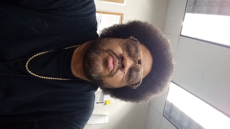 Date this athletic United States man P O Man from Richmond US20512