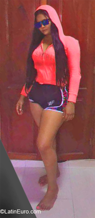 Date this sensual Dominican Republic girl Isa rosee from Santo Domingo DO36790