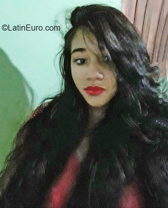 Date this stunning Brazil girl Tatiane from Paragominas BR10979