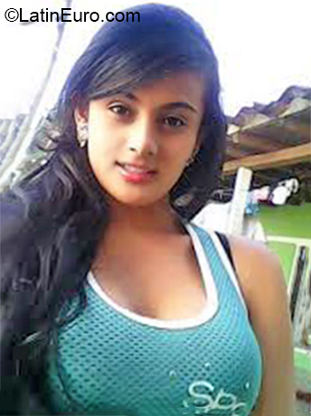 Date this passionate Colombia girl Erika from Cucuta CO26405