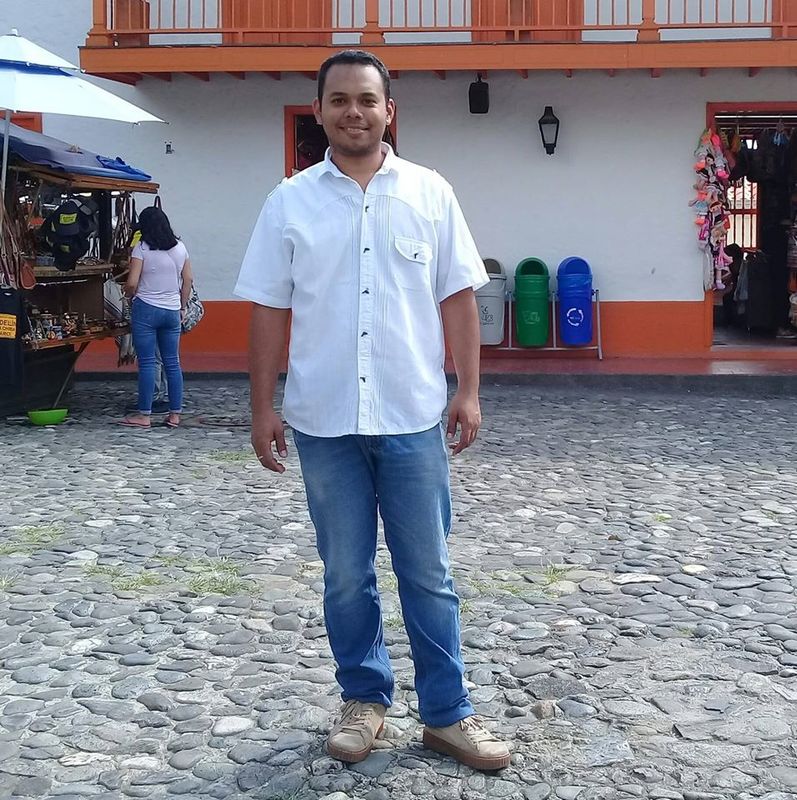 Date this sensual Colombia man Edward from Colombia US20522