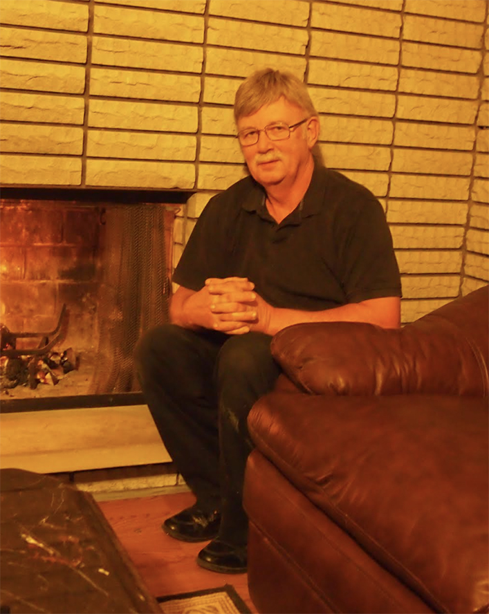 Date this nice looking United States man Steve from Warren US21494