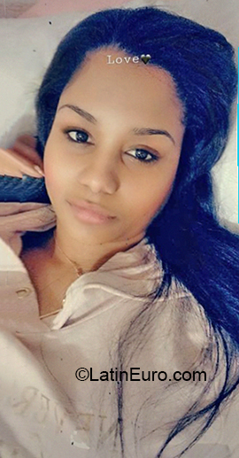 Date this attractive Spain girl Day20 from Madrid ES486