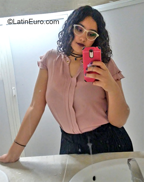 Date this exotic Mexico girl Lupita from Zacatecas MX1732