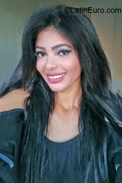 Date this fun Brazil girl Amanda from Fortaleza BR10998