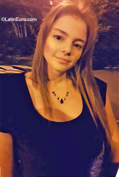 Date this tall Colombia girl Angelica from Medellin CO26465