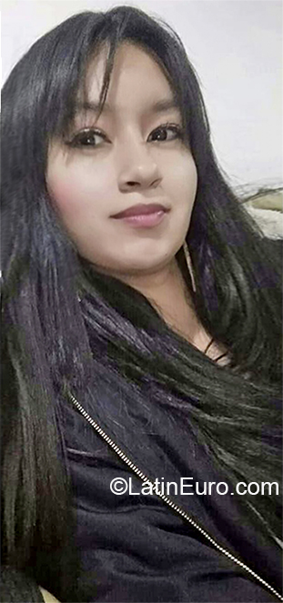 Date this beautiful Colombia girl Milena from Bogota CO26492