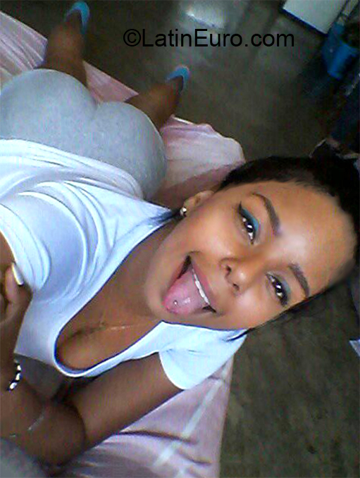 Date this exotic Venezuela girl Cristina from Caracas VE2876