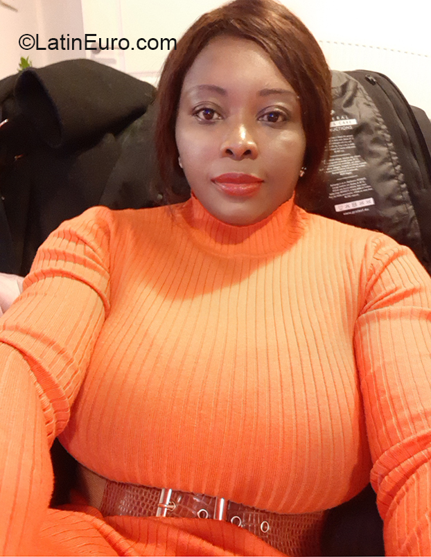 Date this passionate Belgium girl Nadelyne from Diest BE124