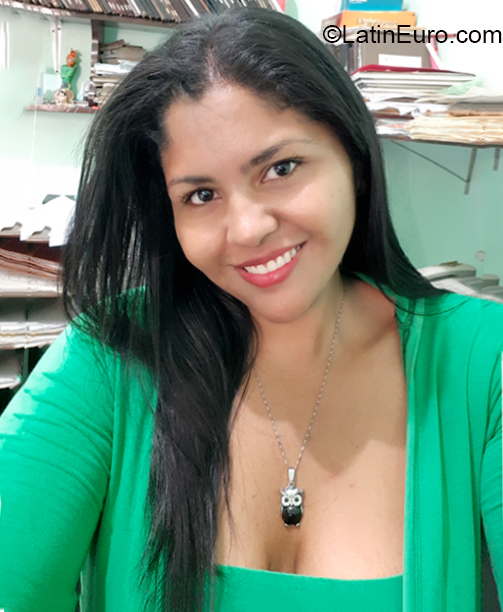 Date this hard body Venezuela girl Mary from La Victoria VE2900