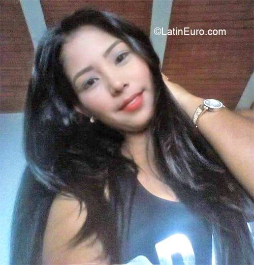 Date this exotic Colombia girl Luz from Villavicencio CO26591