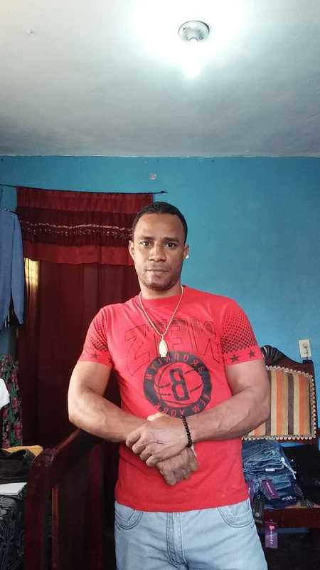 Date this happy Dominican Republic man Jose feliz from Santo Domingo DO37114
