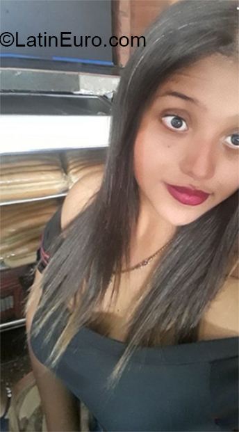 Date this gorgeous Colombia girl Isabela from Cucuta CO26602