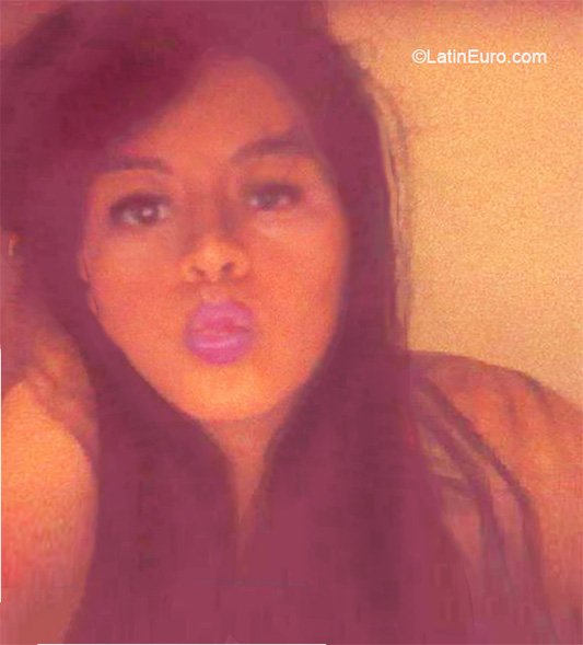Date this athletic Peru girl Claudia from Chicayo PE1483