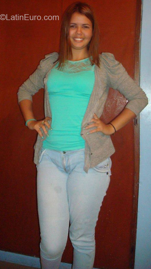 Date this delightful Venezuela girl Loriana from Caracas VE2974