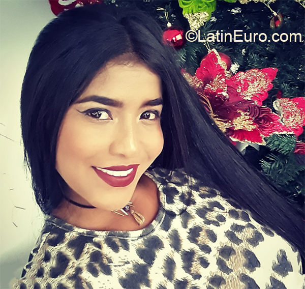 Date this funny Colombia girl Liset from Cali CO26816