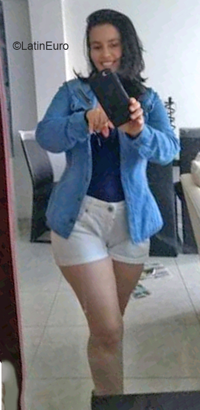 Date this pretty Colombia girl Alexandra from Bogota CO26830