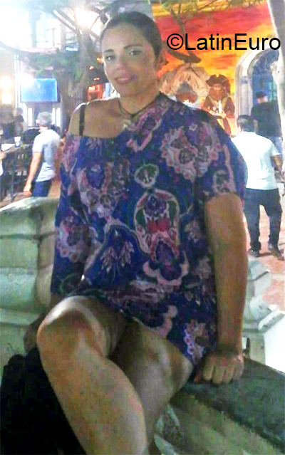 Date this good-looking Colombia girl Rosi from Cucuta CO26848
