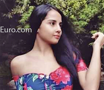 Date this exotic Colombia girl Carolina from Bogota CO26880
