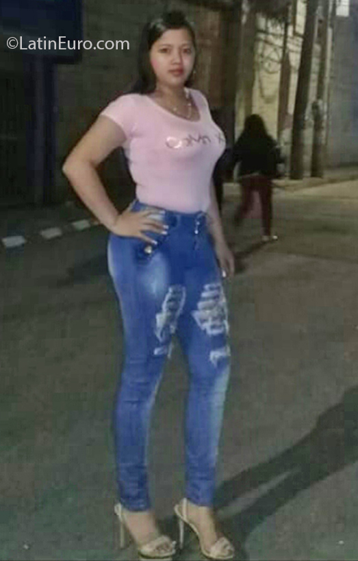 Date this tall Colombia girl Lina from Barranquilla CO26902