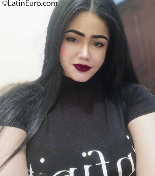 Date this gorgeous Colombia girl Any from Bogota CO26921