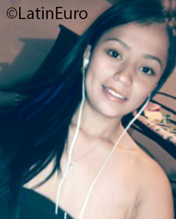Date this fun Colombia girl Yamile from Pereira CO26945