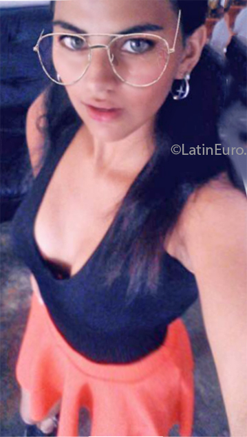 Date this funny Venezuela girl Madelin from Cabimas VE3038