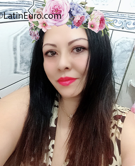 Date this tall Brazil girl Shirley from Sao Paulo BR11069