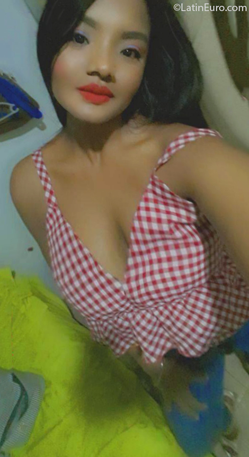 Date this gorgeous Colombia girl Emily from Sincelejo CO27000