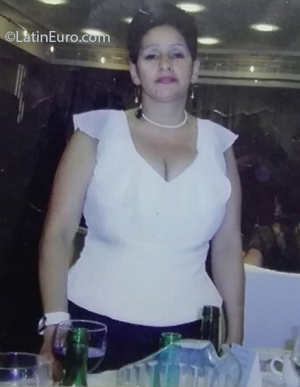 Date this passionate Colombia girl Amanda from Armenia CO27095