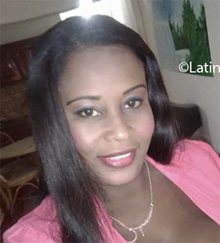 Date this gorgeous Dominican Republic girl Francis from Santo Domingo DO39538