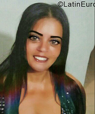 Date this charming Venezuela girl Aztilay from Guaicaipuro VE3181
