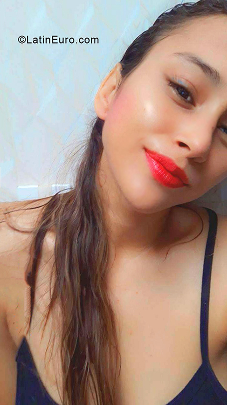 Date this lovely Venezuela girl Dayana from Magangue VE3120