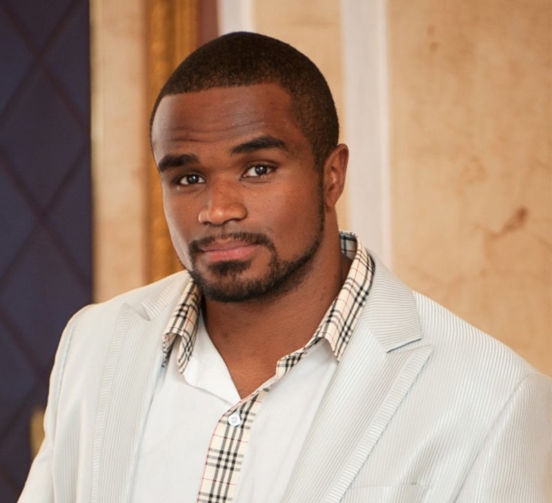 Date this young United States man Ronstewart from Greensboro US20740